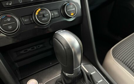 Volkswagen Tiguan II, 2019 год, 2 449 000 рублей, 10 фотография