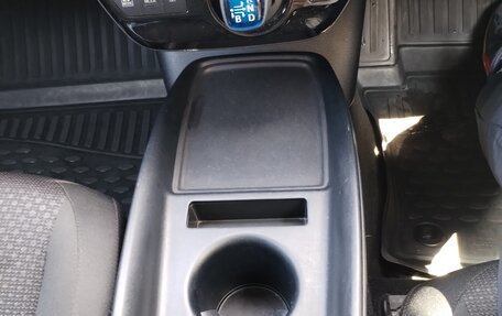 Toyota Prius IV XW50, 2019 год, 1 800 000 рублей, 2 фотография