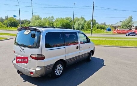 Hyundai Starex I рестайлинг, 2004 год, 500 000 рублей, 4 фотография