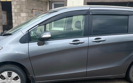 Honda Freed I, 2012 год, 1 175 000 рублей, 8 фотография