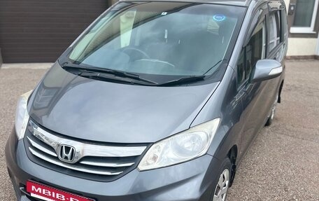 Honda Freed I, 2012 год, 1 175 000 рублей, 2 фотография