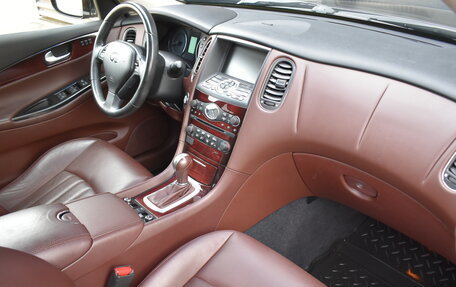 Infiniti QX50 I рестайлинг, 2014 год, 1 650 000 рублей, 11 фотография