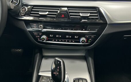 BMW 5 серия, 2019 год, 3 600 000 рублей, 14 фотография
