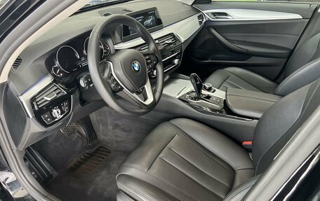 BMW 5 серия, 2019 год, 3 600 000 рублей, 10 фотография