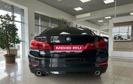 BMW 5 серия, 2019 год, 3 600 000 рублей, 6 фотография