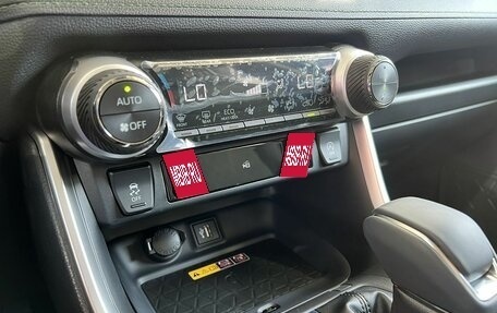 Toyota RAV4, 2025 год, 4 250 000 рублей, 15 фотография