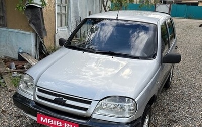 Chevrolet Niva I рестайлинг, 2003 год, 350 000 рублей, 1 фотография