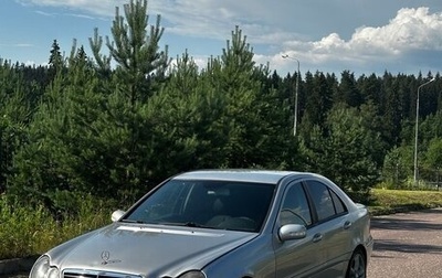 Mercedes-Benz C-Класс, 2000 год, 563 000 рублей, 1 фотография