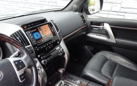 Toyota Land Cruiser 200, 2013 год, 4 400 000 рублей, 16 фотография