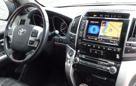 Toyota Land Cruiser 200, 2013 год, 4 400 000 рублей, 32 фотография