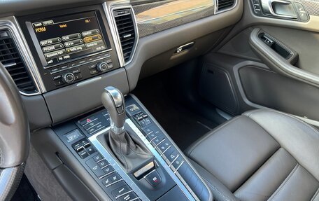 Porsche Macan I рестайлинг, 2015 год, 3 690 000 рублей, 28 фотография