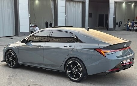 Hyundai Elantra, 2021 год, 2 250 000 рублей, 4 фотография