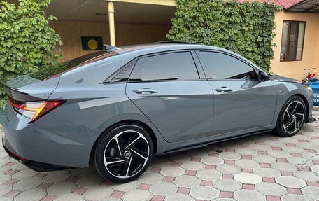 Hyundai Elantra, 2021 год, 2 250 000 рублей, 12 фотография