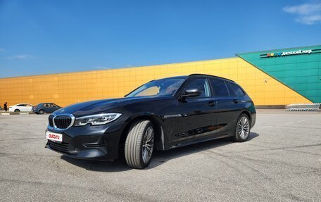 BMW 3 серия, 2019 год, 2 690 000 рублей, 5 фотография