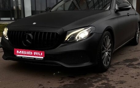 Mercedes-Benz E-Класс, 2016 год, 2 900 000 рублей, 3 фотография