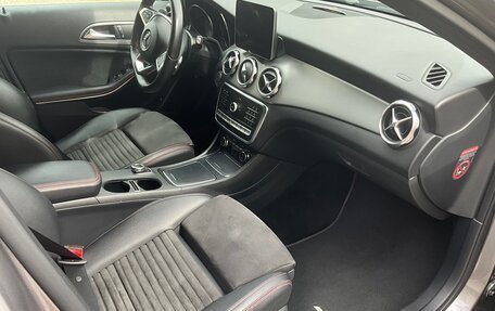 Mercedes-Benz GLA, 2017 год, 2 350 000 рублей, 9 фотография