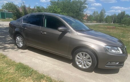 Volkswagen Passat B7, 2011 год, 910 000 рублей, 6 фотография