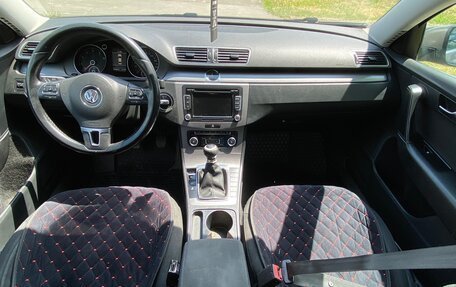 Volkswagen Passat B7, 2011 год, 910 000 рублей, 10 фотография