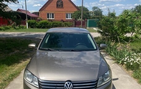 Volkswagen Passat B7, 2011 год, 910 000 рублей, 2 фотография