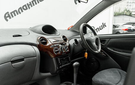 Toyota Vitz, 2001 год, 275 000 рублей, 11 фотография