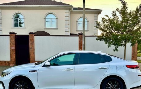 KIA Optima IV, 2018 год, 1 630 000 рублей, 8 фотография