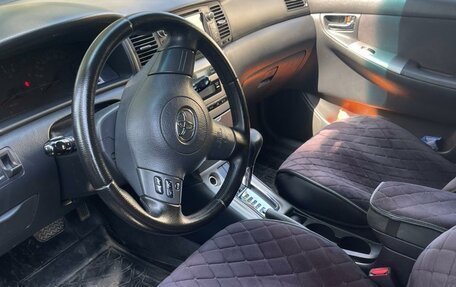Toyota Corolla, 2005 год, 590 000 рублей, 4 фотография
