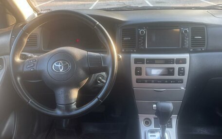 Toyota Corolla, 2005 год, 590 000 рублей, 3 фотография