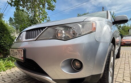 Mitsubishi Outlander III рестайлинг 3, 2008 год, 1 200 000 рублей, 8 фотография