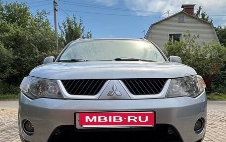 Mitsubishi Outlander III рестайлинг 3, 2008 год, 1 200 000 рублей, 4 фотография