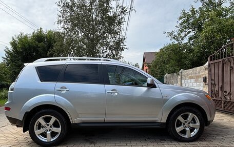 Mitsubishi Outlander III рестайлинг 3, 2008 год, 1 200 000 рублей, 17 фотография