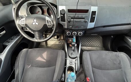 Mitsubishi Outlander III рестайлинг 3, 2008 год, 1 200 000 рублей, 21 фотография