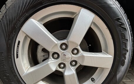 Mitsubishi Outlander III рестайлинг 3, 2008 год, 1 200 000 рублей, 26 фотография