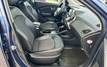 Hyundai ix35 I рестайлинг, 2010 год, 1 100 000 рублей, 11 фотография