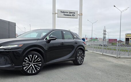 Lexus RX IV рестайлинг, 2025 год, 7 500 000 рублей, 6 фотография