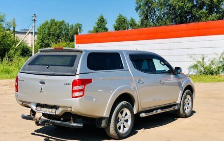Mitsubishi L200 IV рестайлинг, 2015 год, 1 990 000 рублей, 9 фотография