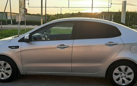 KIA Rio III рестайлинг, 2013 год, 915 000 рублей, 4 фотография