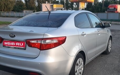 KIA Rio III рестайлинг, 2013 год, 915 000 рублей, 7 фотография