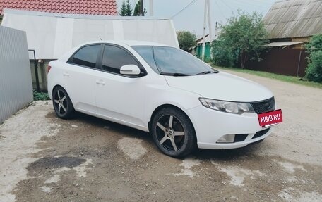KIA Cerato III, 2012 год, 700 000 рублей, 2 фотография