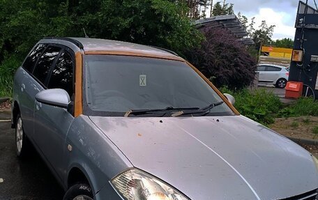 Nissan Wingroad III, 2002 год, 230 000 рублей, 7 фотография