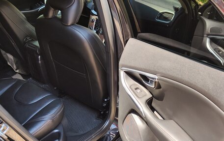 Volvo V40 Cross Country I, 2015 год, 1 600 000 рублей, 11 фотография