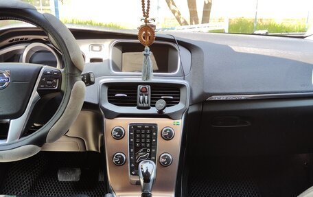 Volvo V40 Cross Country I, 2015 год, 1 600 000 рублей, 12 фотография