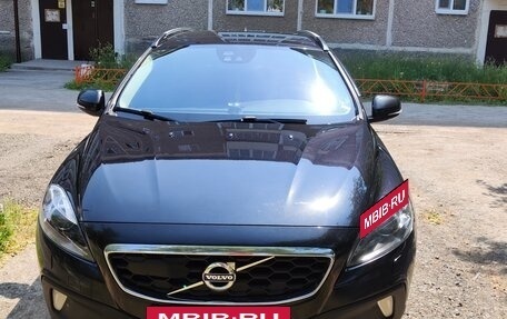 Volvo V40 Cross Country I, 2015 год, 1 600 000 рублей, 3 фотография