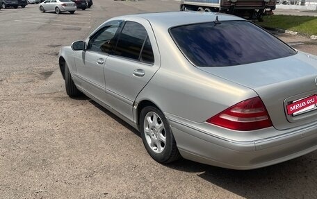 Mercedes-Benz S-Класс, 2001 год, 650 000 рублей, 2 фотография