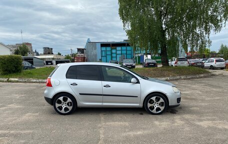 Volkswagen Golf V, 2004 год, 390 000 рублей, 3 фотография