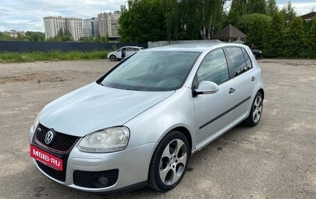 Volkswagen Golf V, 2004 год, 390 000 рублей, 1 фотография