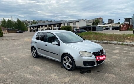 Volkswagen Golf V, 2004 год, 390 000 рублей, 2 фотография