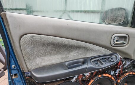Nissan Almera, 2001 год, 150 000 рублей, 6 фотография