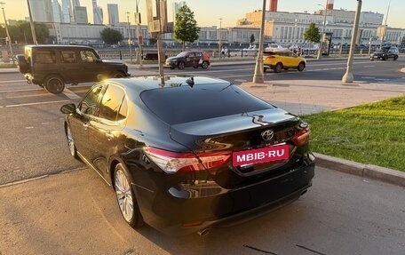 Toyota Camry, 2018 год, 2 900 000 рублей, 6 фотография