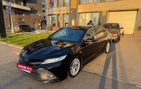 Toyota Camry, 2018 год, 2 900 000 рублей, 9 фотография