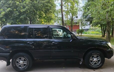 Toyota Land Cruiser 100 рестайлинг 2, 1998 год, 1 700 000 рублей, 5 фотография